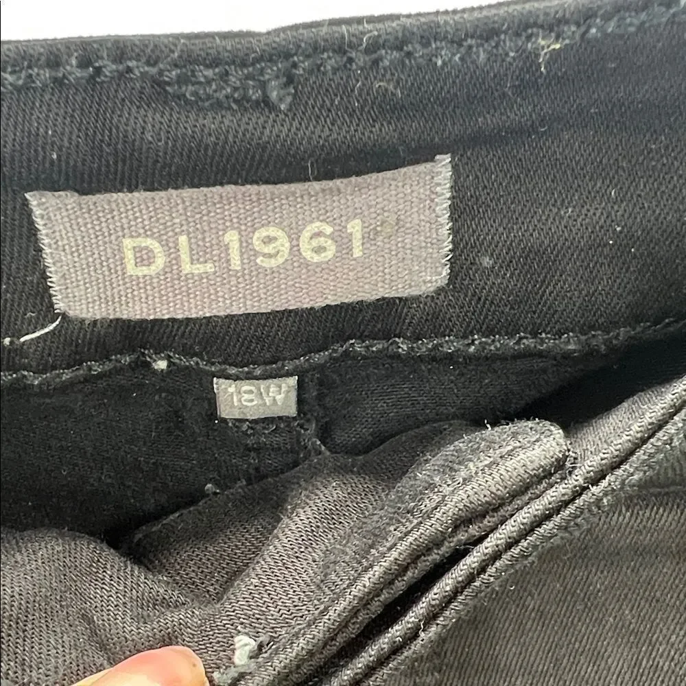 DL1961 Women's Black Ankle Jeans